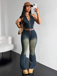 SHEIN ICON Mono de mezclilla casual con cierre de cremallera frontal, cuello halter y campana para mujer - Azul lavado medio - Ver 5