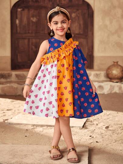 SHEIN 年轻女孩休闲搭配母女彩色玫瑰拼布无袖连衣裙，适合斋月、春夏季穿着，非常适合度假