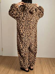 DAZY 法兰绒豹纹连帽连体衣，饰有可爱耳朵，保暖冬季睡衣，内衬保暖层，适合秋冬季节，蓬松舒适 - 摩卡棕 - 查看 2