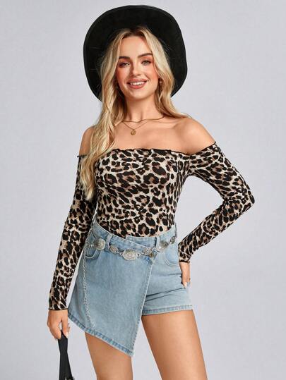 SHEIN LUNE 露肩荷叶边复古豹纹修身休闲通勤优雅户外保暖打底T恤，女士秋冬猎豹纹长袖上衣