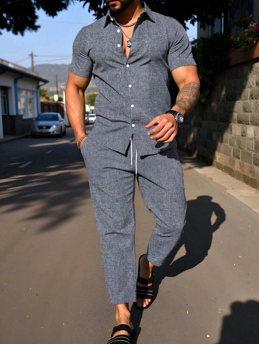 Manfinity Homme Bộ đồ đi làm thường ngày cho nam, áo sơ mi và quần ngắn tay cài khuy đơn màu trơn, trang phục thoải mái - Màu xám đen - Xem 1