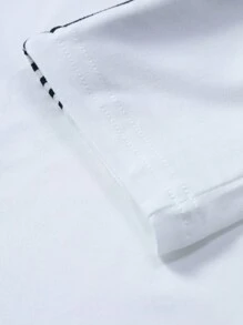 Manfinity EMRG Men's Alphanumeric Print Loose Knit White Long-Sleeved Sweatshirt, For Out, For Friends - Black and White - View 5