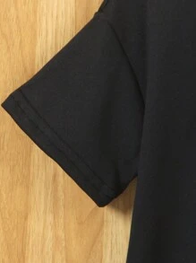 SHEIN 2 件套年轻男孩休闲舒适时尚简约实用百搭字母和图形印花前短后长圆领短袖 T 恤，适合夏季度假、旅行、放松、日光浴 - 彩色 - 查看 4