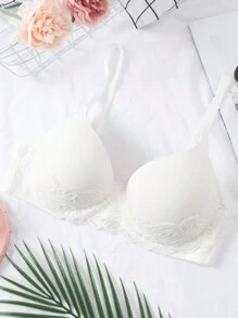 舒适对比色蕾丝聚拢钢圈轻盈罩杯简约文胸