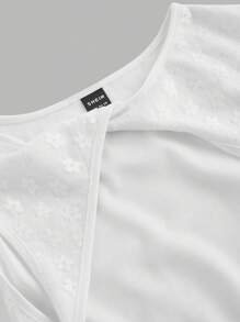SHEIN MOD Camiseta sin mangas/Crop top con cuello de encaje blanco trenzado hueco para mujer