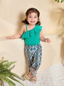 SHEIN 2pcs/Set Baby Girls 0-3 Years Spring/Summer New Casual Elegant Resort Brick Pattern Wide Leg Pants & Ruffle Strap Waist Crop Top, Leisure Suit, Green - Green - View 4