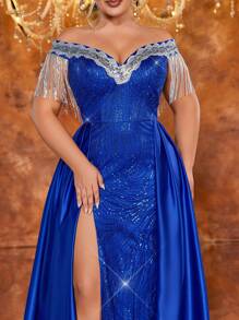 Glamrae Vestido de noche maxielegante azul marino de talla grande con lujoso bordado y parches de lentejuelas de satén, hombros descubiertos, adornos con flecos, contraste de colores, abertura alta y bajo de cola de sirena, ideal para eventos, bodas y fiestas formales - azul real - Ver 2