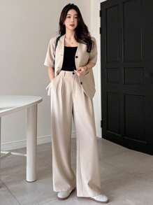 DAZY 女士休闲短袖上衣和裤子套装，简约时尚，适合日常商务穿着 - 卡其色 - 查看 3