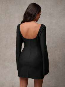 SHEIN BAE Vestido elegante de mujer de color borgoña de manga acampanada, vestido ajustado mini para evento de bienvenida, vestido corto de mujer para otoño, vestido rojo de mujer, vestido borgoña de mujer, vestido informal de negocio de mujer de longitud a la rodilla para otoño, vestido de mujer para Navidad/Oficina Vestido Sirena/Vestido de Gala/Vestido de Mujer para Acción de Gracias/Vestido mini de manga larga/Vestido de mujer para Navidad/Vestido borgoña - Negro - Ver 2