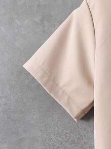 SHEIN Explorewe 2 件装 男童花卉印花前纽扣短袖上衣和短裤套装 - 杏色 - 查看 4