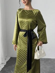 Modelyn Vestido longo feminino com decote redondo e manga comprida e cordão em bloco de cores contrastantes - Verde - Ver 2