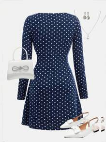 SHEIN Girlism Vestido azul de punto con cuello corazón, lunar blanco en contraste y moño mini corte A, para adolescentes, ideal para el Día de San Valentín