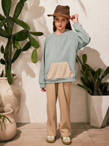 SHEIN 这款少女卫衣采用都市休闲风格，圆领长袖设计，质地柔软舒适。适合春秋季城市郊游、聚会、上学、日常穿着以及各种场合。 - 綠色 - 查看 7