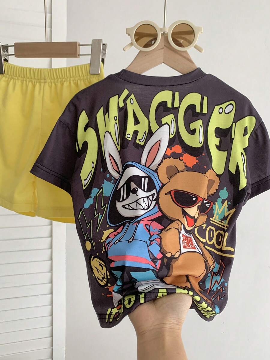 SHEIN 2 件套：小男孩圆领短袖动物印花休闲上衣和短裤