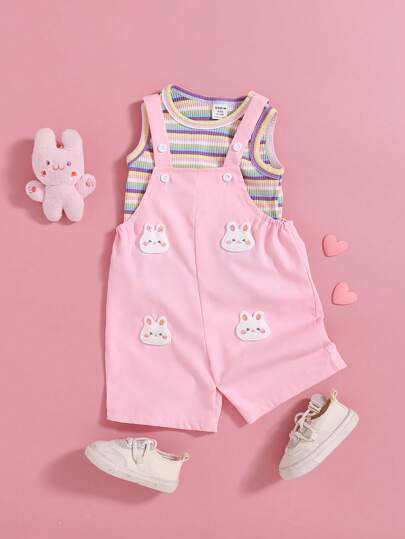 SHEIN Playful Pals 2件套女婴休闲可爱甜美兔子图案针织条纹吊带T恤和吊带短裤2件套婴儿服装女童春装婴儿服装套装