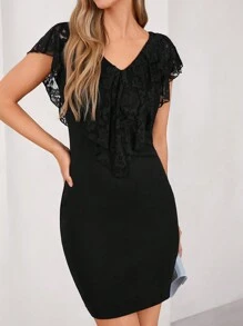 SHEIN Clasi Vestido mini ajustado de mujer con escote en V y encaje, casual y de moda para uso diario