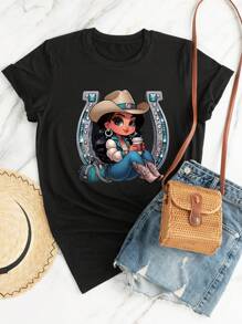 SHEIN LUNE Camiseta de manga corta con cuello redondo, estampado de letra en forma de U y diseño de vaquera, para mujeres de talla grande, para verano - Negro - Ver 4