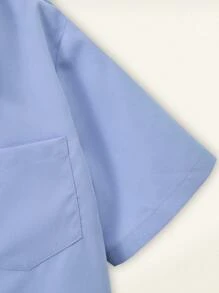 SHEIN Casuvi Kids 1 件男童简约干净休闲蓝色衬衫，百搭