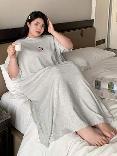 Dazy Plus 宽松长款卡通图案圆领 T 恤式睡裙，四季睡衣