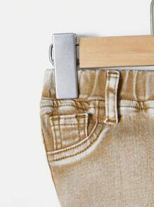 SHEIN Jeans casual per bambini maschi, kaki strappati e decorati con toppe morbide, adatti come abbigliamento per il ritorno a scuola