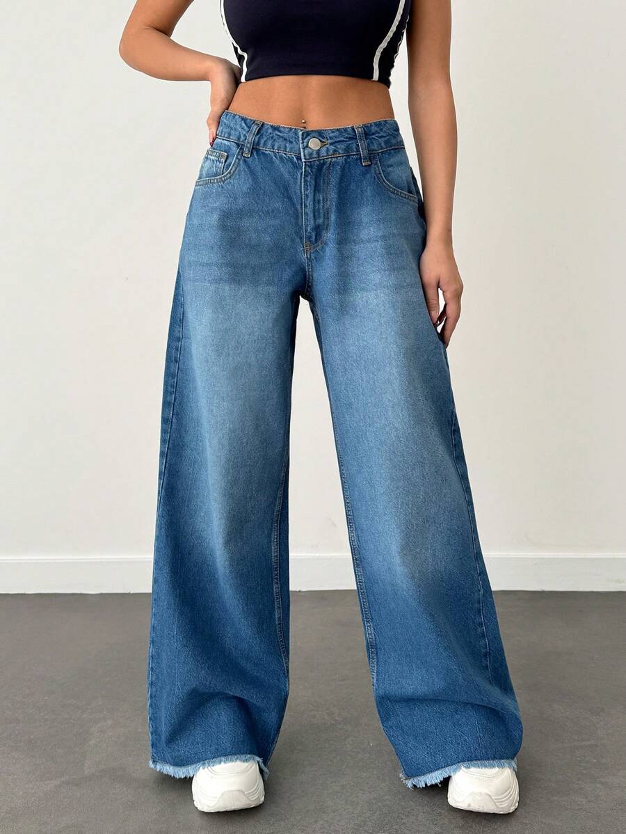 SHEIN Cottnline LOW WAIST WIDELEG RAW EDGE DETAIL AND CUTLINE ON SIDE SEAM - Medium Wash - View 1