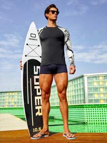 Manfinity Men's Batik Print Round Neck Raglan Sleeve Surfing T-Shirt - Black and White - View 3