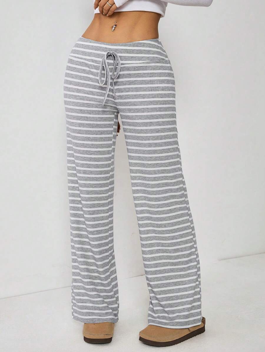SHEIN PETITE 女士低腰条纹拉绒抽绳瑜伽宽松家居裤 - 灰色 - 查看 1