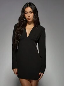 MISSGUIDED Vestido Curto Elegante de Manga Longa com Decote Profundo, Modelagem Justa, com Ombreiras, Roupa para Festa, Evento e Balada, Ajuste Slim, Design Estruturado, Ideal para Inverno e Outono - Preto - Visão 4