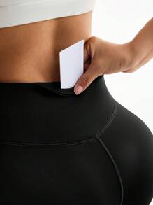 Easithlete 女士纯色高腰简约修身休闲运动短裤 - 黑色 - 查看 1