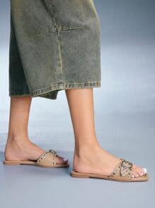 CUCCOO GRLICON Women's Flat Sandals, Y2K Style, Punk Rock, Biker, Cool Girl, Suitable For Halloween, Christmas, Party - Apricot - View 9