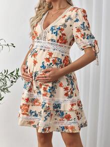 SHEIN Maternity Floral Print V-Neck Contrast Lace Dress For Vacation