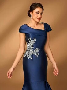 Serin Đầm đuôi cá bằng satin thanh lịch và lộng lẫy với họa tiết ren thêu hoa trang trí, thích hợp cho đám cưới, lễ đính hôn, tiệc độc thân, dạ hội, tiệc tối dành cho mẹ cô dâu, hoặc ngày Valentine. - Màu xanh hải quân - Xem 3