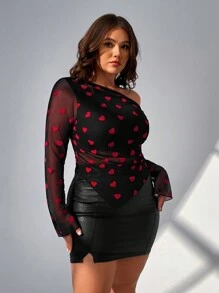 SHEIN Privé Atasan Lengan Panjang Ukuran Besar Elegan Minimalis Romantis Chic Y2K Motif Hati Jala Berbulu dengan Hem Berkerut Asimetris untuk Hari Valentine - Hitam - View 7