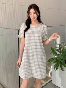 DAZY Eenvoudige ronde hals, korte mouwen, rechte, losse T-shirtjurk voor dames, casual, mini-jurk