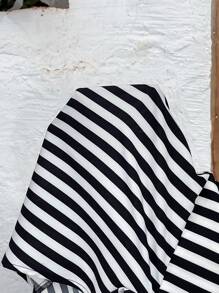SHEIN Clasi Áo sơ mi đen trắng thời trang công sở thanh lịch dành cho nữ, đa năng, bán chạy nhất, vải sọc, thiết kế đơn giản, xếp ly sau lưng, cỡ lớn, phù hợp cho mùa xuân, hè, thu - Đen và trắng - Xem 5