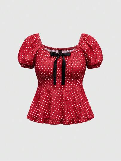 Camiseta con diseño de muñeca a lunares y moño para el Día de San Valentín (Estilo Kawaii)