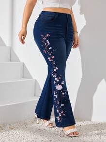 Plus Size Front Button Pocket Floral Embroidery Simple Casual Jeans - Dark Wash - View 1