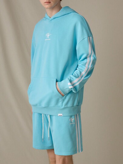 Manfinity VCAY Set de 2 piezas Sudadera con capucha de manga larga holgada y casual de punto, y pantalones cortos rectos de cintura elástica para hombre, para otoño e invierno