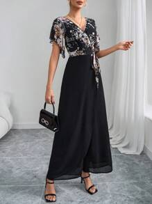 SHEIN Clasi 女士优雅浪漫花卉印花荷叶边袖 V 领拼接风格纯色阔腿连体裤，黑色长款