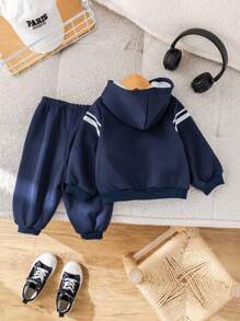 SHEIN Bộ 2 món/Bộ quần áo nỉ dày họa tiết chữ màu xanh navy có dây rút có mũ trùm đầu cho bé trai/bé gái và quần dài thể thao, phong cách thường ngày của trường đại học, thích hợp mặc ở nhà, đi chơi và giữ ấm trong thời tiết lạnh - Màu xanh hải quân - Xem 2