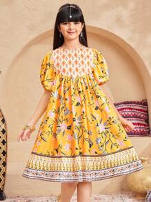 SHEIN Leap Crew Lockeres, legeres A-Linien-Kleid mit Rundhalsausschnitt, Blumenmuster und Patchwork - Gelb - Übersicht 7