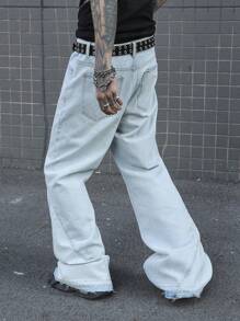Manfinity EMRG Plus Size Men's Pocket Casual Simple Jeans - Light Wash - View 2