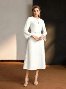 MOTF Soiréza KEYHOLE NECKLINE FLARE SLEEVE DRESS - White - View 6