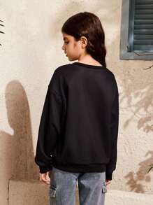 SHEIN 1 Stück Mädchen Rundhals Farbblock Lässig Pullover mit großem Herz, passend für jede Gelegenheit und das Valentinstag-Thema.