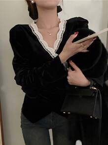 DAZY 法国复古天鹅绒和蕾丝拼布奢华修身女式长袖衬衫上衣 - 黑色 - 查看 4