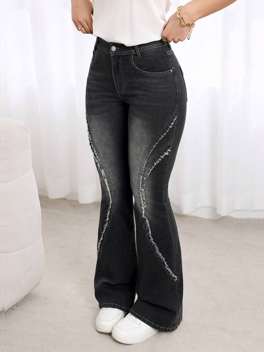 SHEIN LUNE Women's Pocketed Frayed Hem Casual Versatile Flared Jeans - Black - View 1