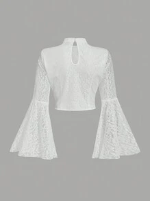 SHEIN MOD Femme grande taille Top en dentelle à manches volantées blanches avec grand nœud, romantique pour rendez-vous, décontracté chic pour femmes, croisière, style années 90, gothique, mode coréenne, automne, tenue de bureau, Corpse Bride, dîner, anniversaire, Top pour homecoming, col roulé blanc, chemisiers pour le travail, style féérique, old money - Blanc - Voir 2