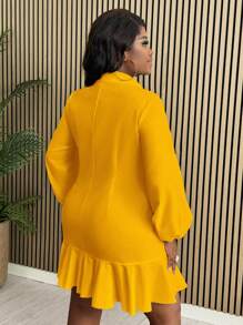 Slaydiva 优雅通勤大码女式白衬衫领不对称下摆荷叶边长袖短裙、秋季连衣裙、半正式连衣裙、教师连衣裙、秋装 - 黃色 - 查看 2