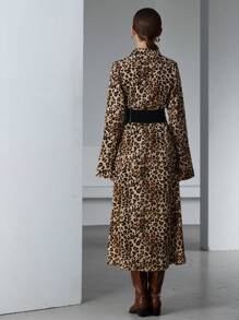 SHEIN Privé Vestido camisa largo de mujer elegante y vintage de gasa con estampado de leopardo, cinturón, diseño sensual semitransparente que realza la cintura, vestido primaveral para el Día de San Valentín