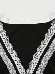 SHEIN EZwear Camiseta de talla grande con unicolor y ribete de encaje en contraste - Negro - Ver 3